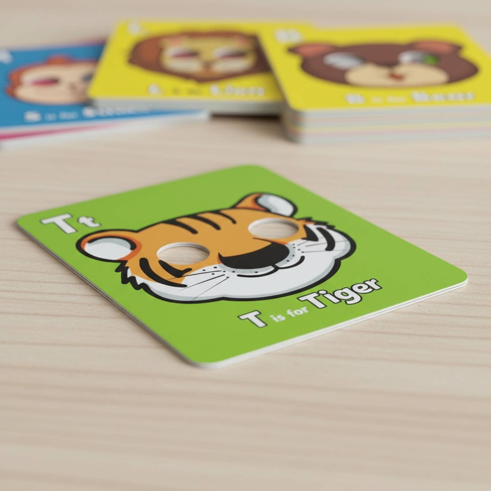 Creature Mask Flash Cards Pres - Flash Card Alphabet recension och pris